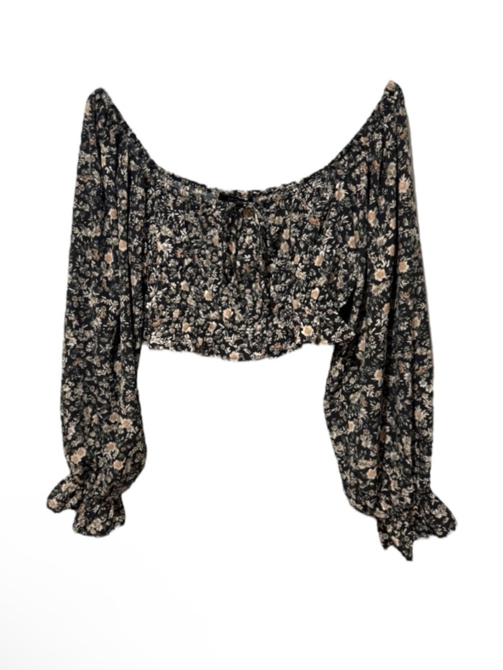 🆕 Forever 21 Smocked Black Floral Long Sleeve Peasant Crop Top - Picture 1 of 12